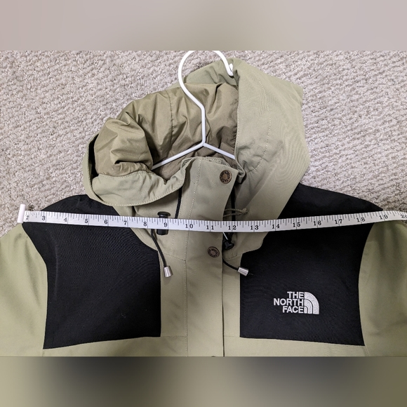 The North Face Eco Mountain Jacket - Picture 10 of 11